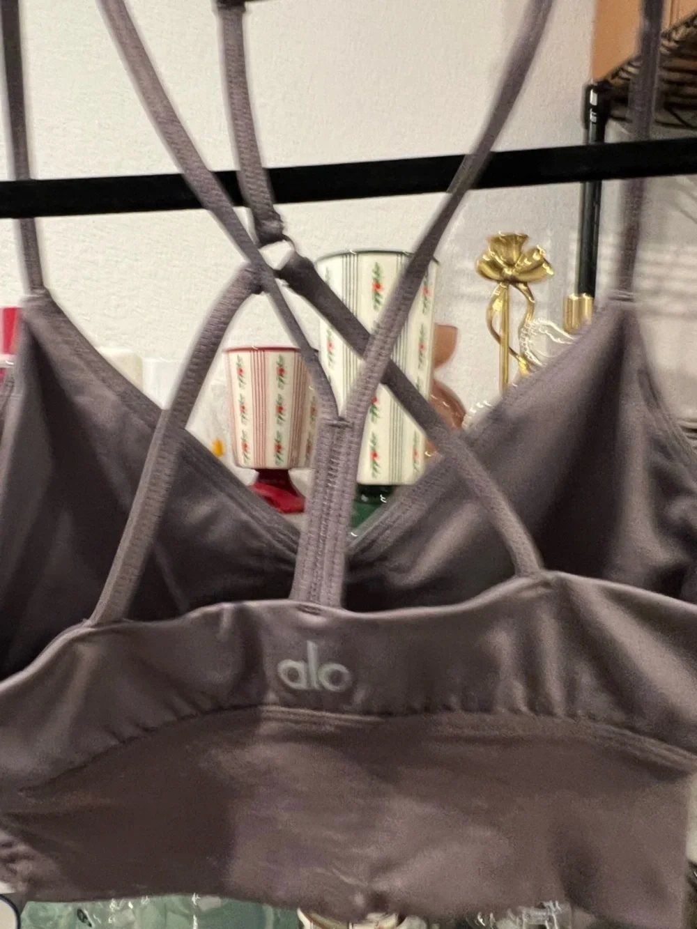 Alo Yoga Airlift Intrigue Spotts Bra, SMALL